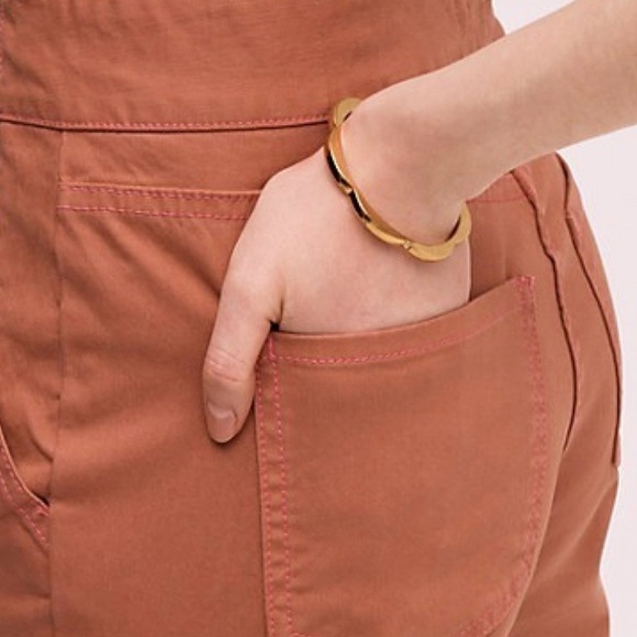 KATE SPADE SCALLOP HINGE BANGLE - Picture 8 of 12